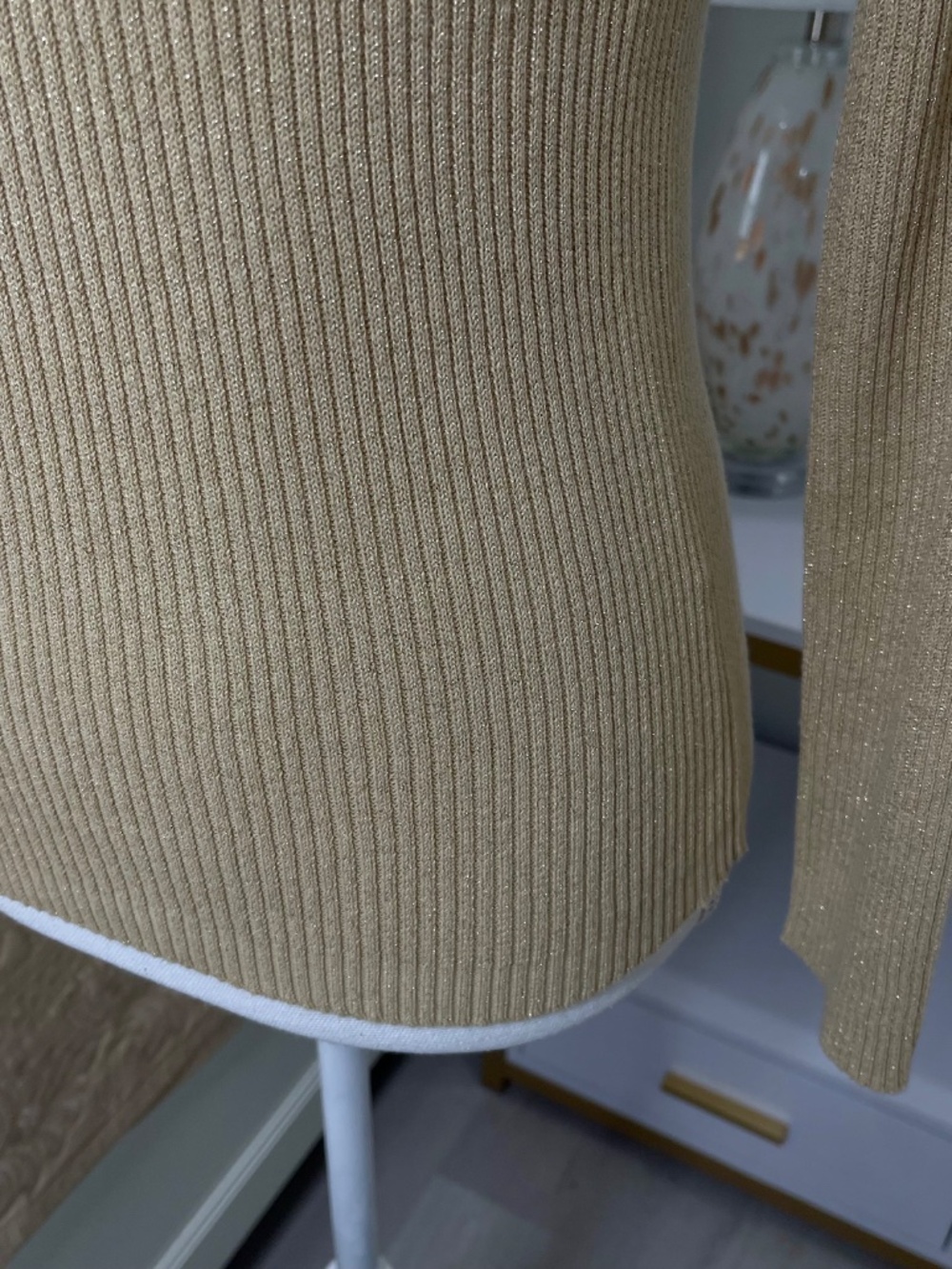 Metallic Gold Turtle Neck Sweater Size Small - Picture 4 of 7